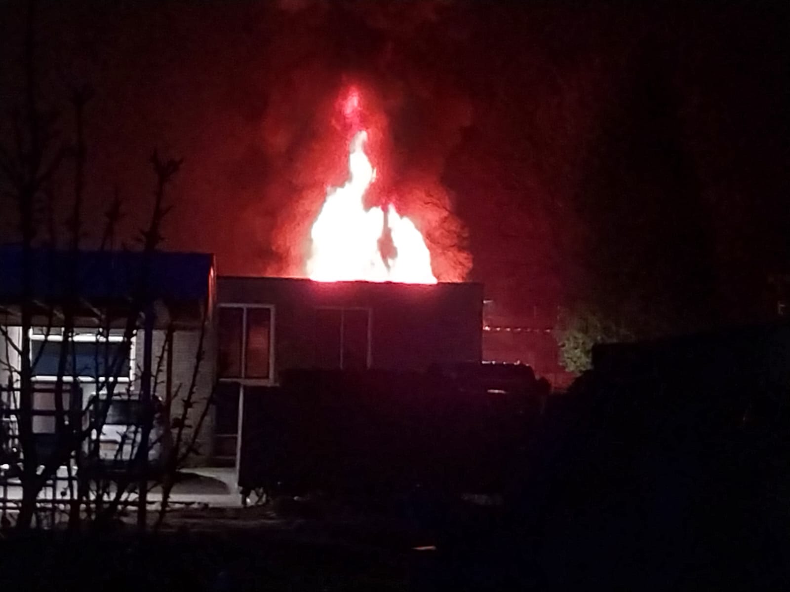 Brand bij bedrijf in Swalmen