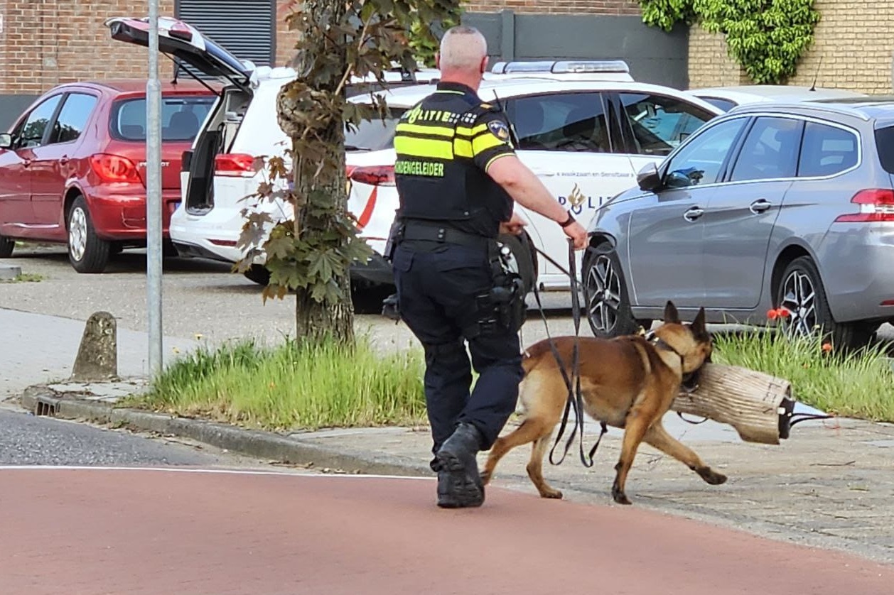 Politie speurt met helikopter naar inbrekers in Roermond
