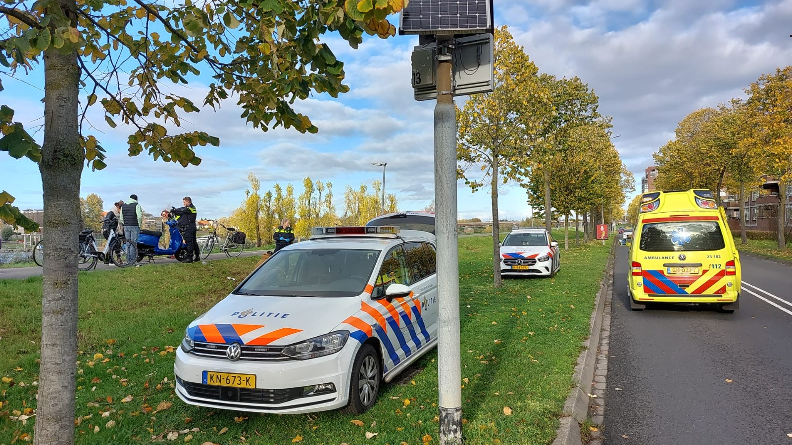 Fietser en scooter botsen in Venlo